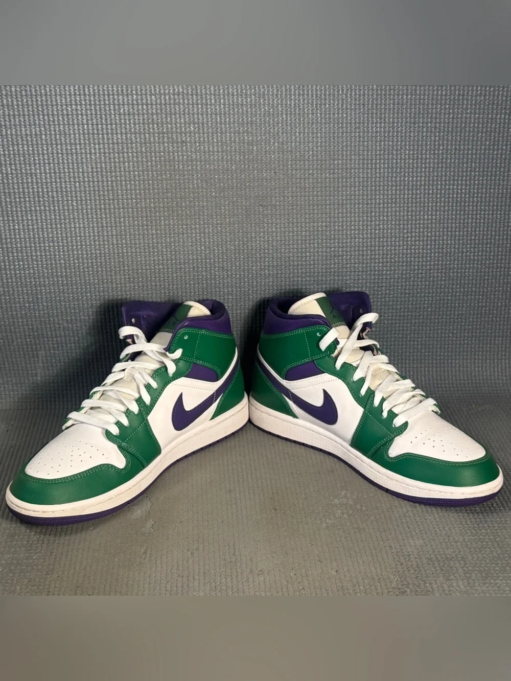 Nike Air Jordan 1 Mid 